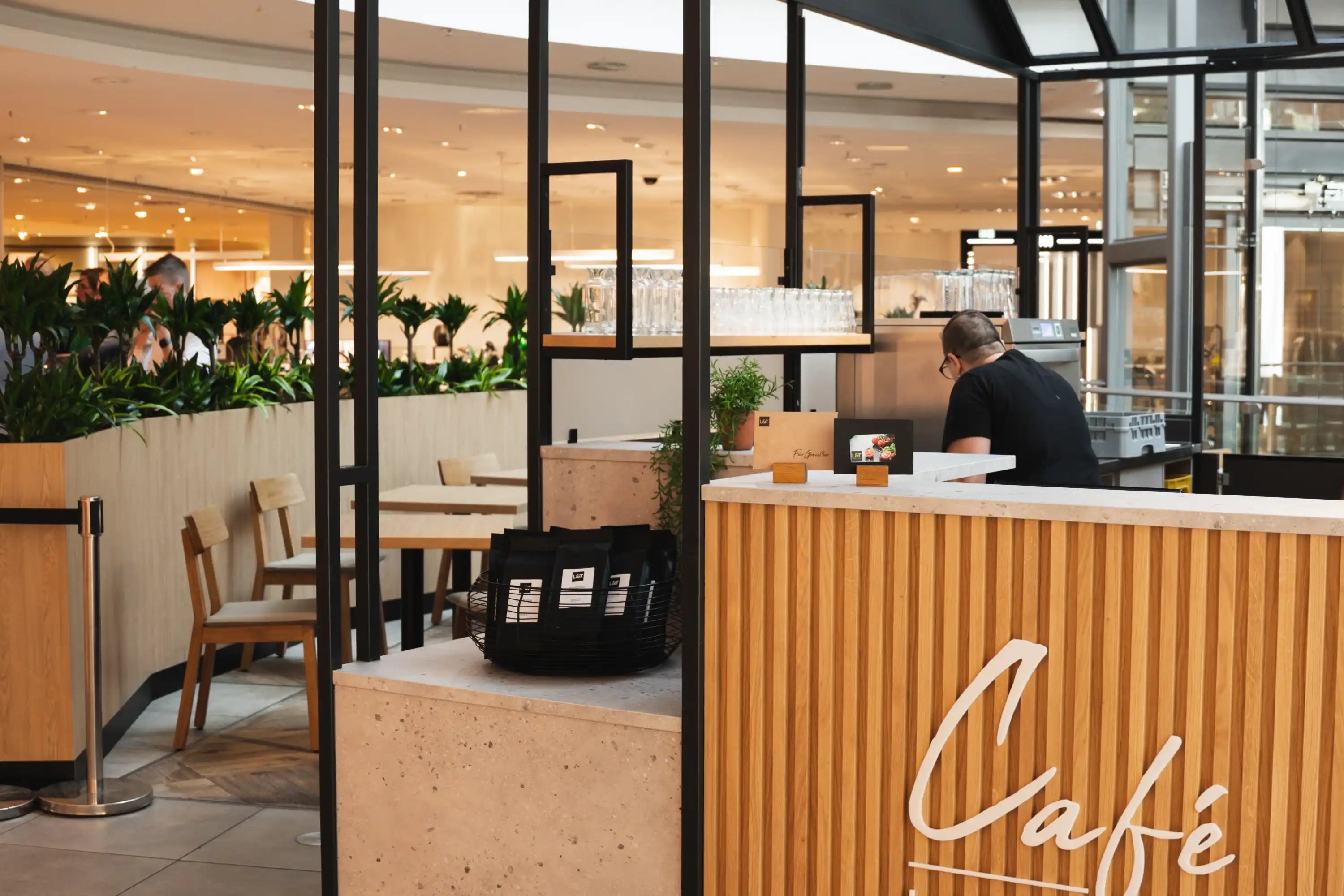CafeLounge-100.webp