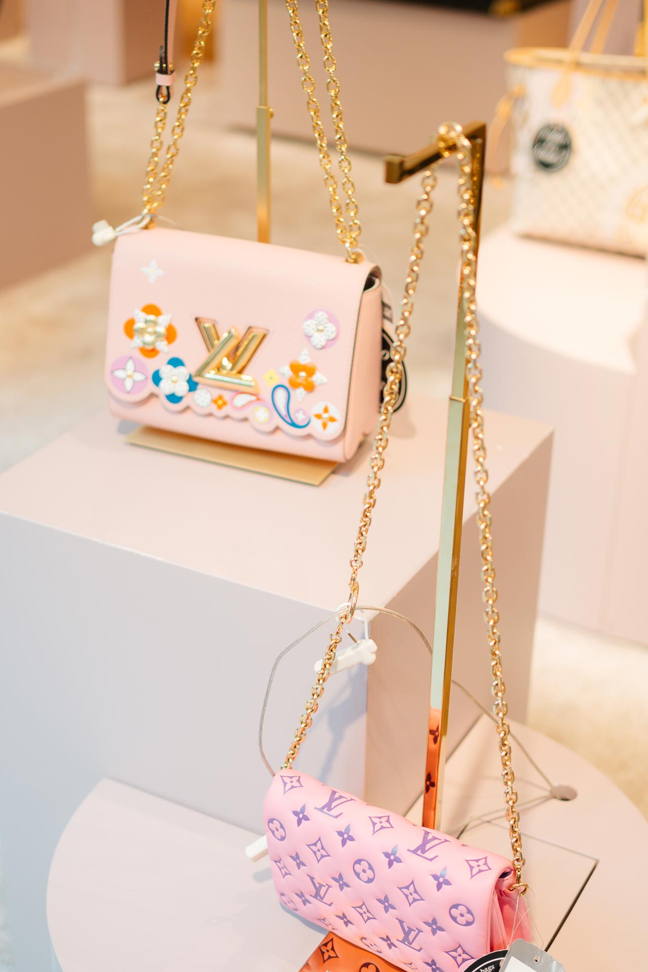 WhoisLouis_5050Teaser_2-4968-0.jpg