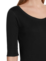T-Shirt mit weitem Rundhalsausschnitt