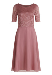 Cocktailkleid mit Spitzenstickerei