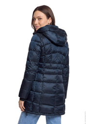 Winterjacke mit abnehmbarer Kapuze