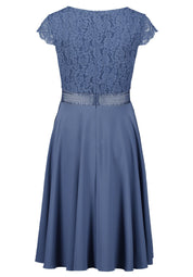 Cocktailkleid aus Spitze