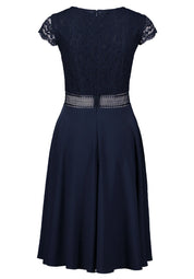 Cocktailkleid aus Spitze