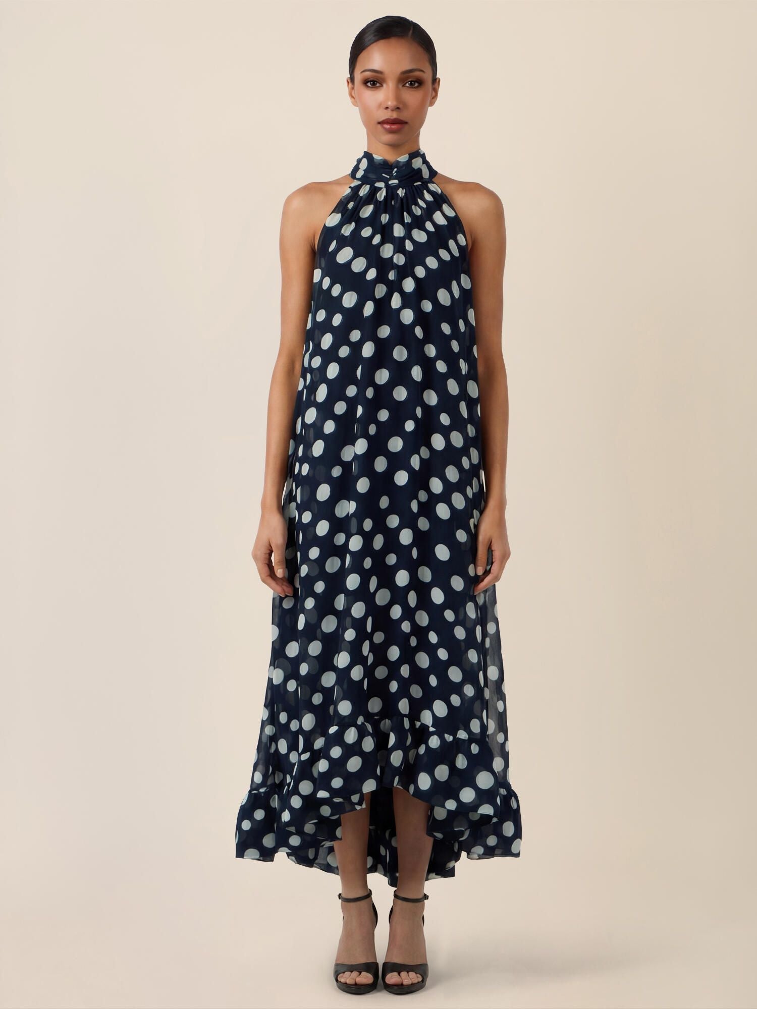 Neckholderkleid Maxi mit Volantsaum