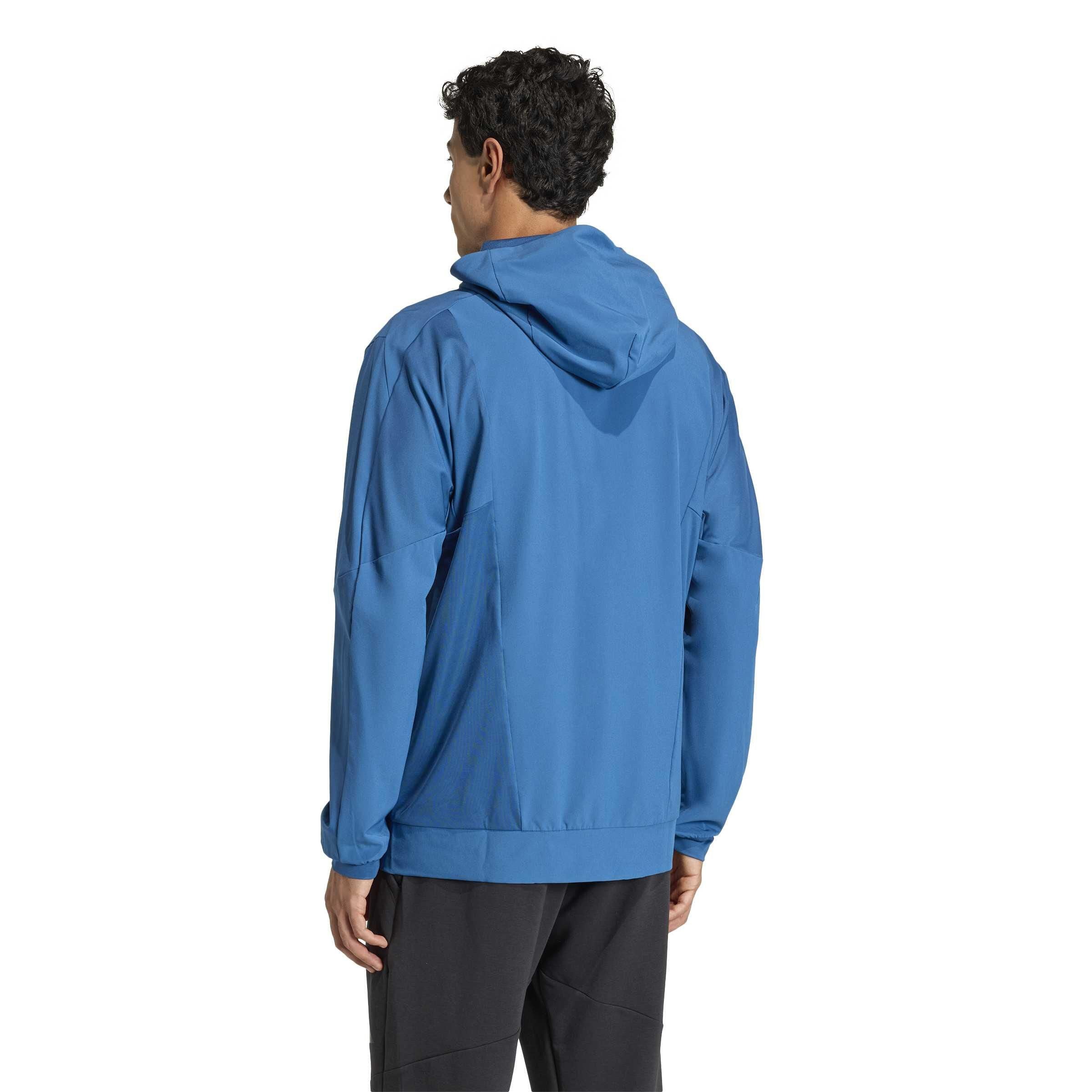Trainingsjacke mit Kapuze