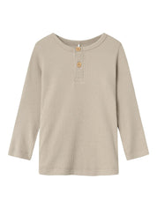 Geripptes Langarmshirt mit Henleykragen