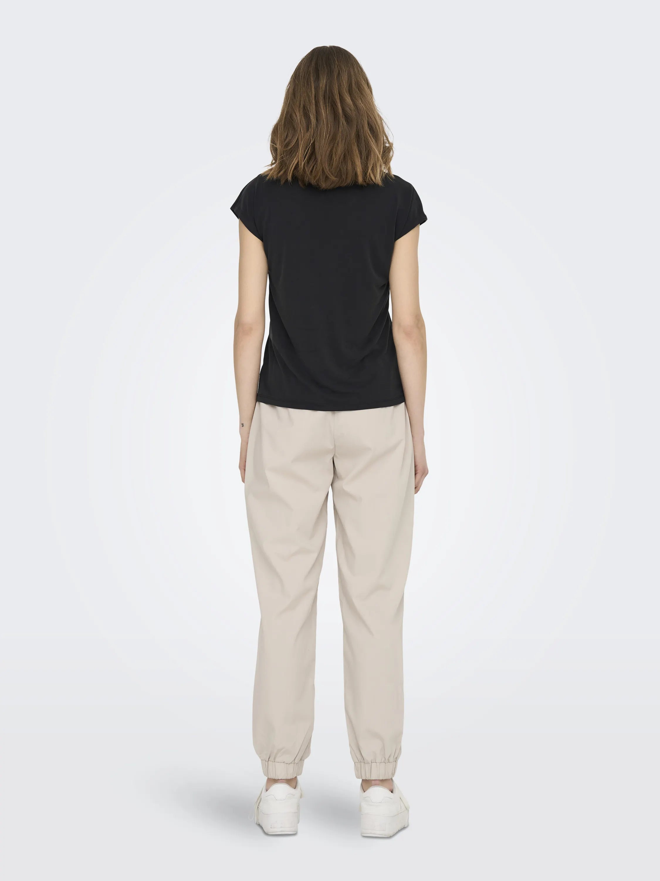 T-Shirt mit V-Neck