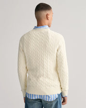 Strickpullover mit Zopfmuster