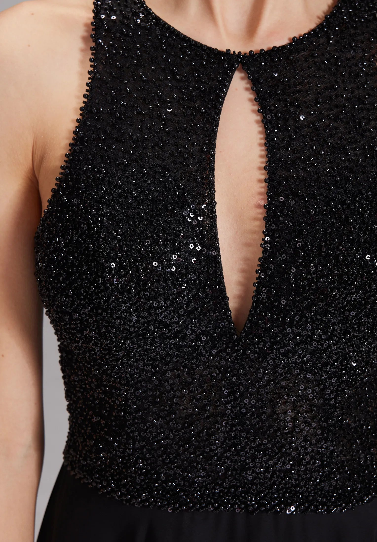 Abendkleid Maxi mit Stickerei