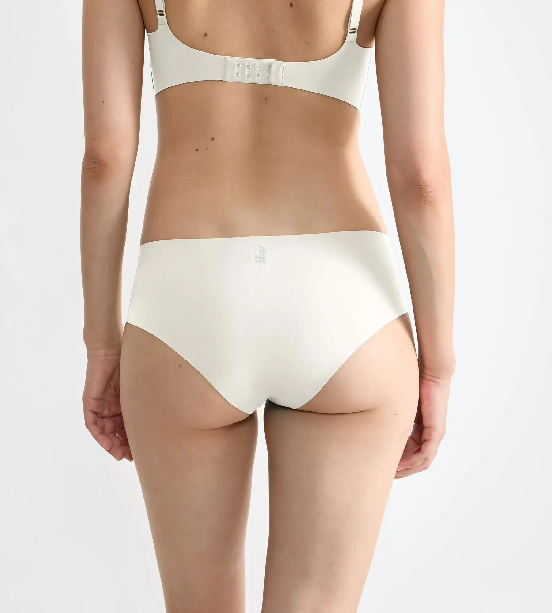 Hipster Slip