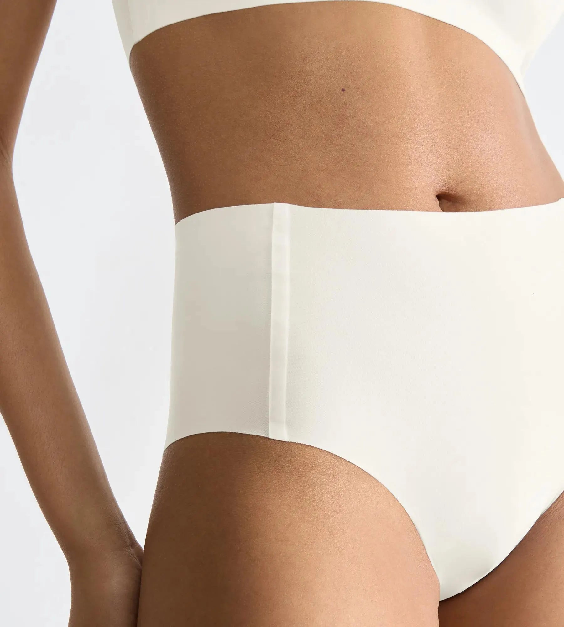 High Waist Slip ZERO Feel
