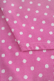 Gepunktetes Schlafkleid