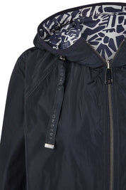 Sommerjacke mit Kapuze
