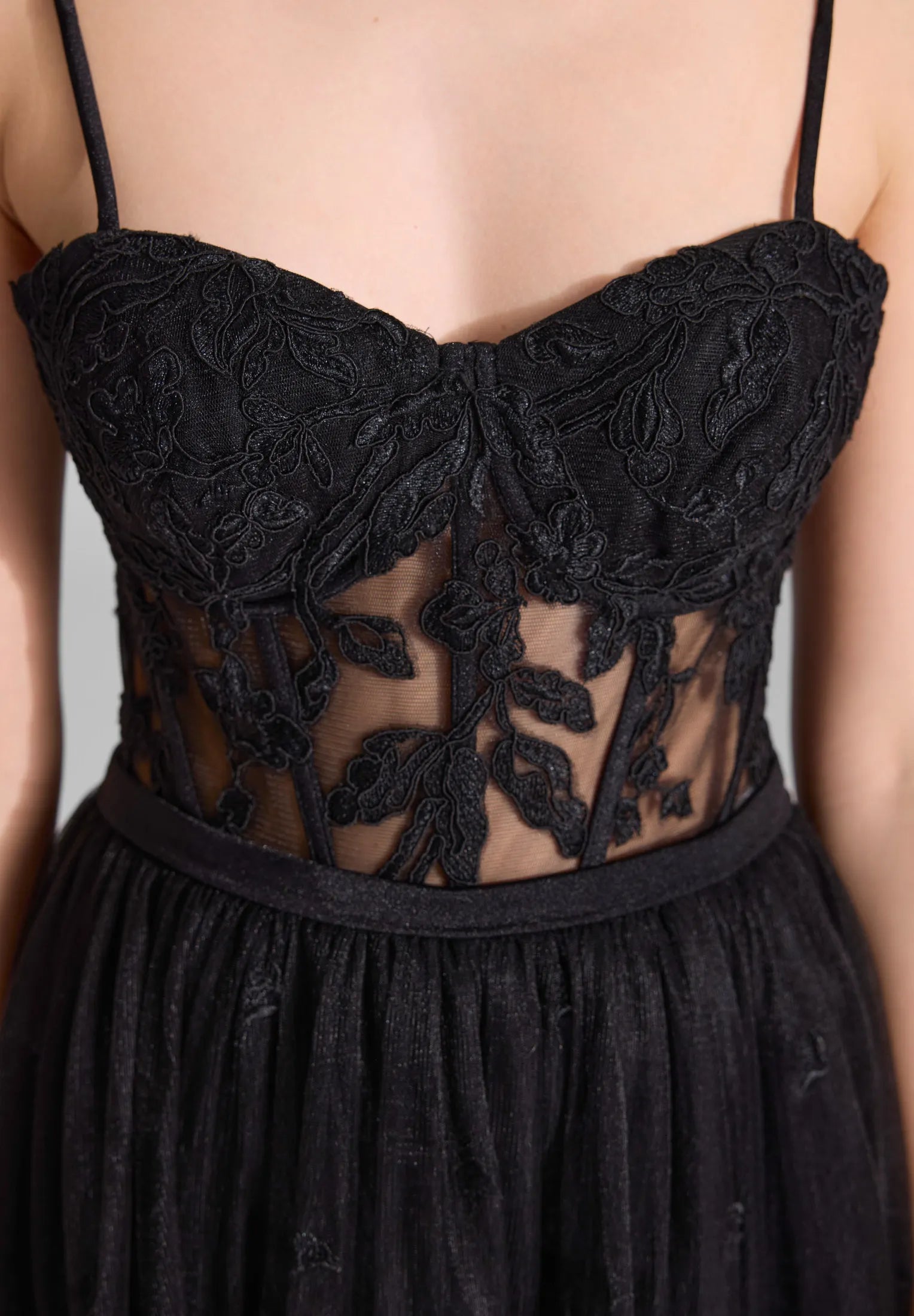 Tüllkleid Maxi mit semitransparentem Rock