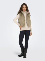 Weste DANA aus Fake Fur