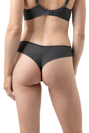 String mit Spitze