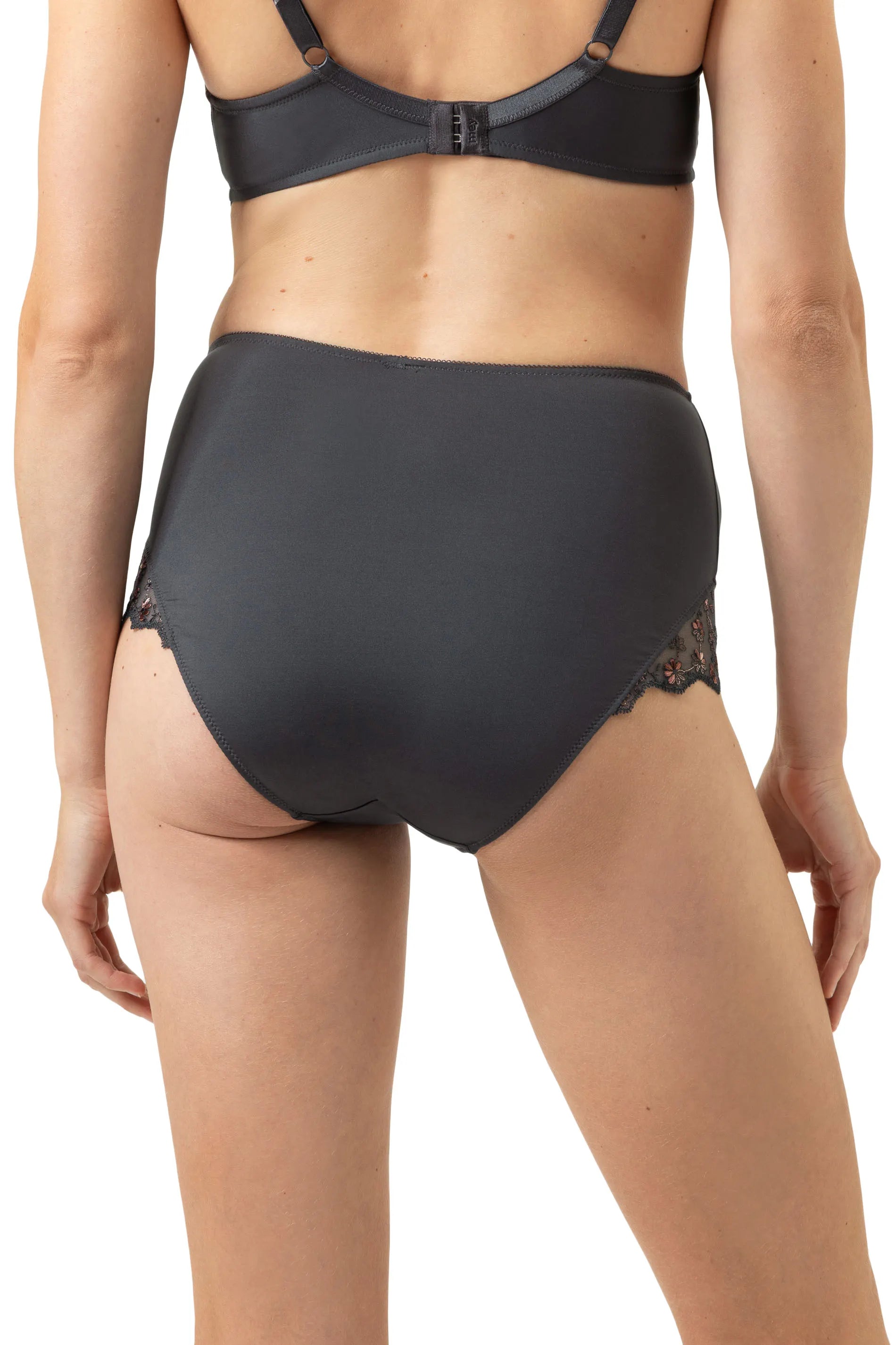 Taillenslip mit Spitze