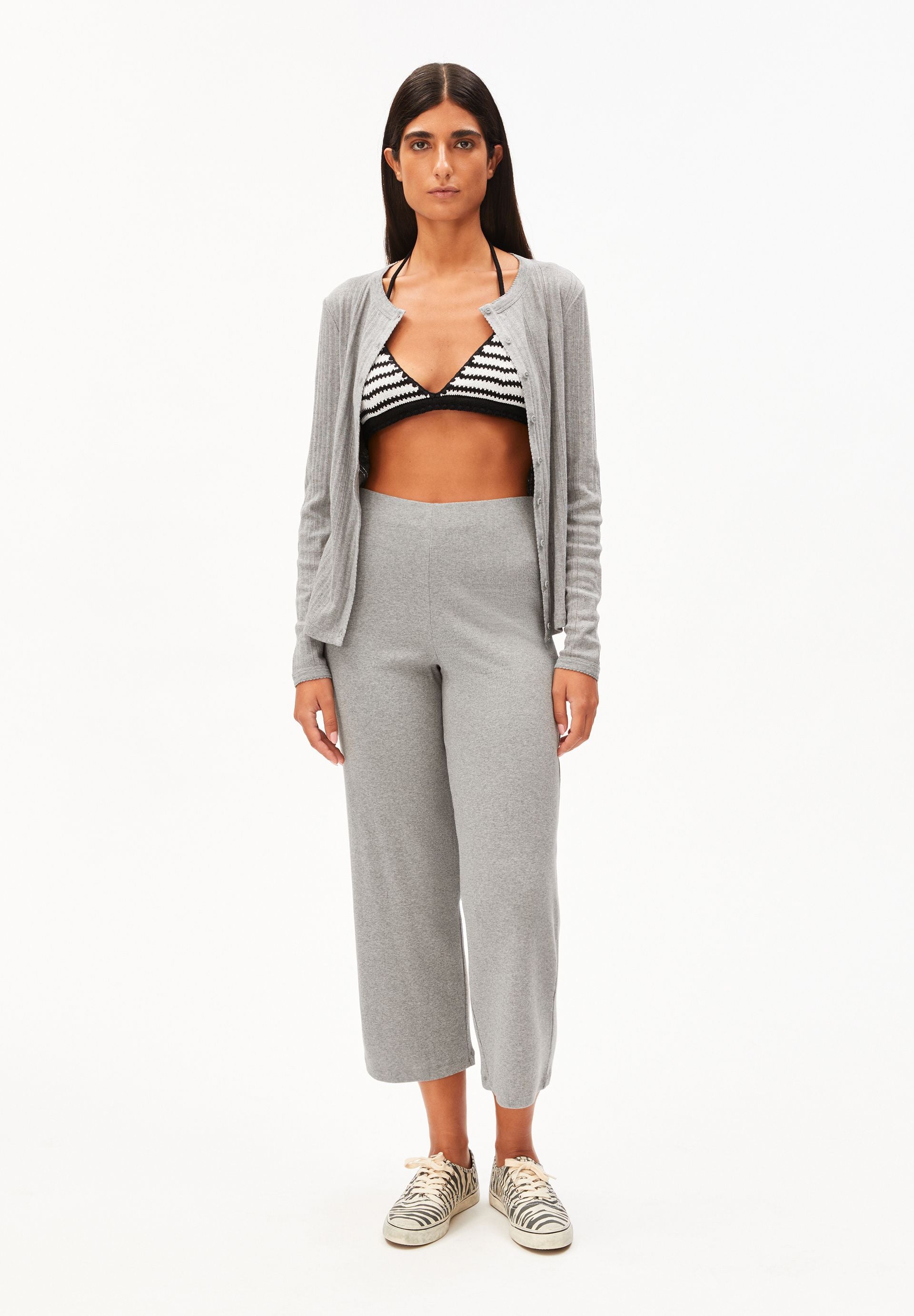 Joggpants NIANAA aus Rippstrick