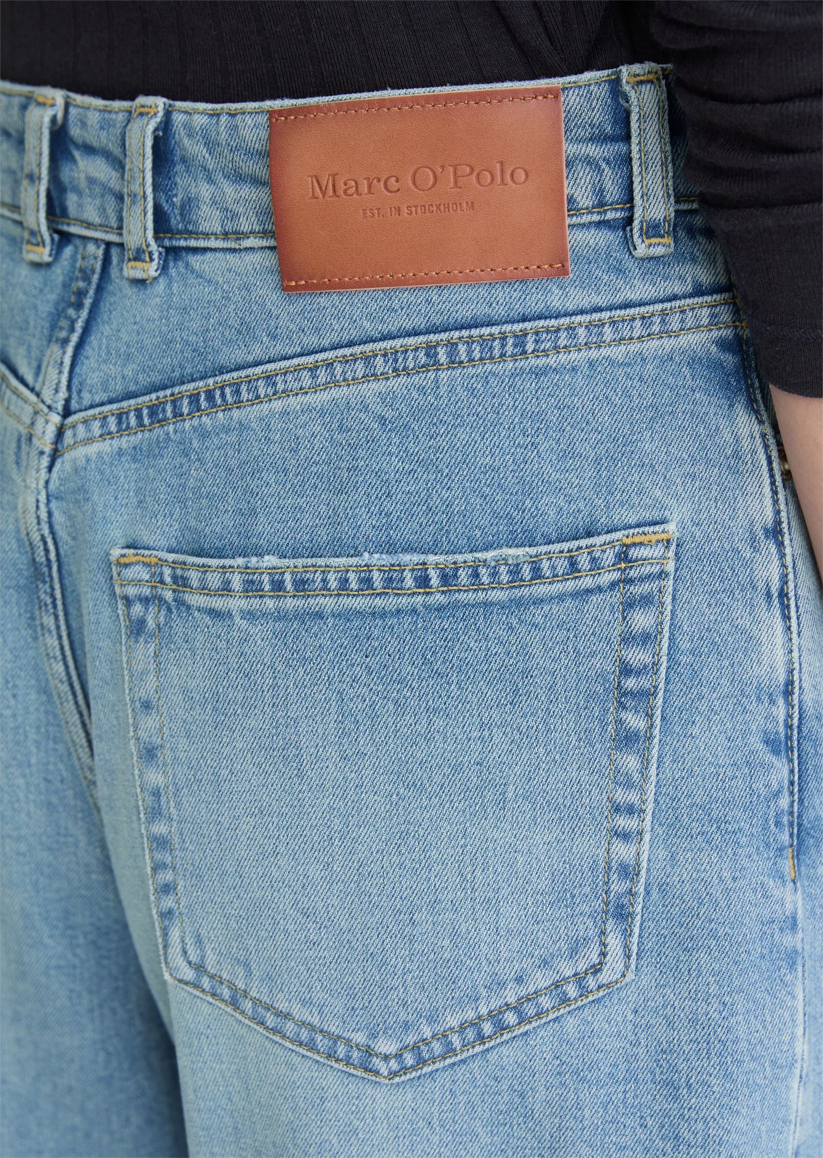 Jeans LARA Barrel Fit