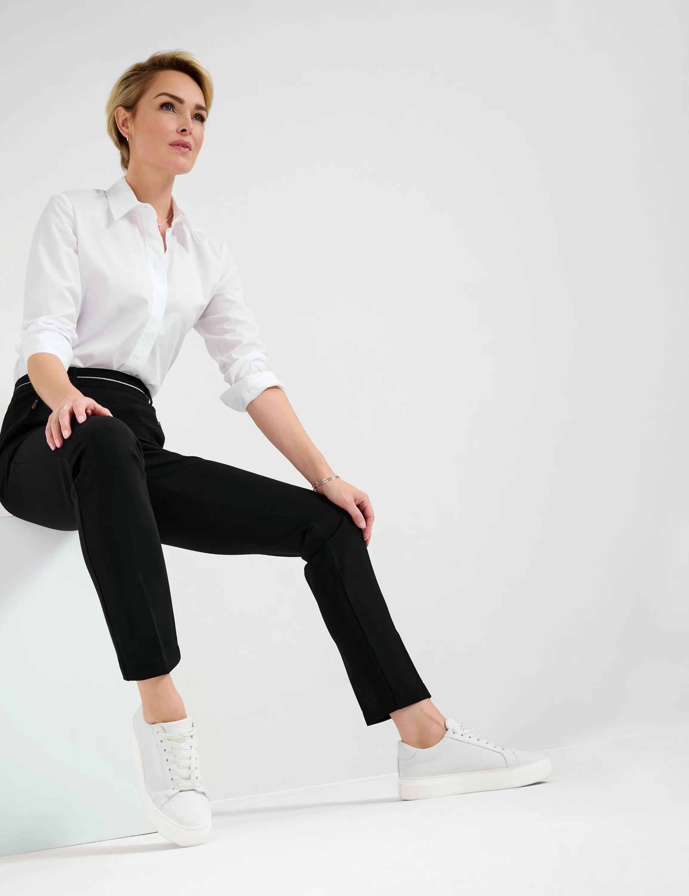 Slim Fit Hose LILLYTH