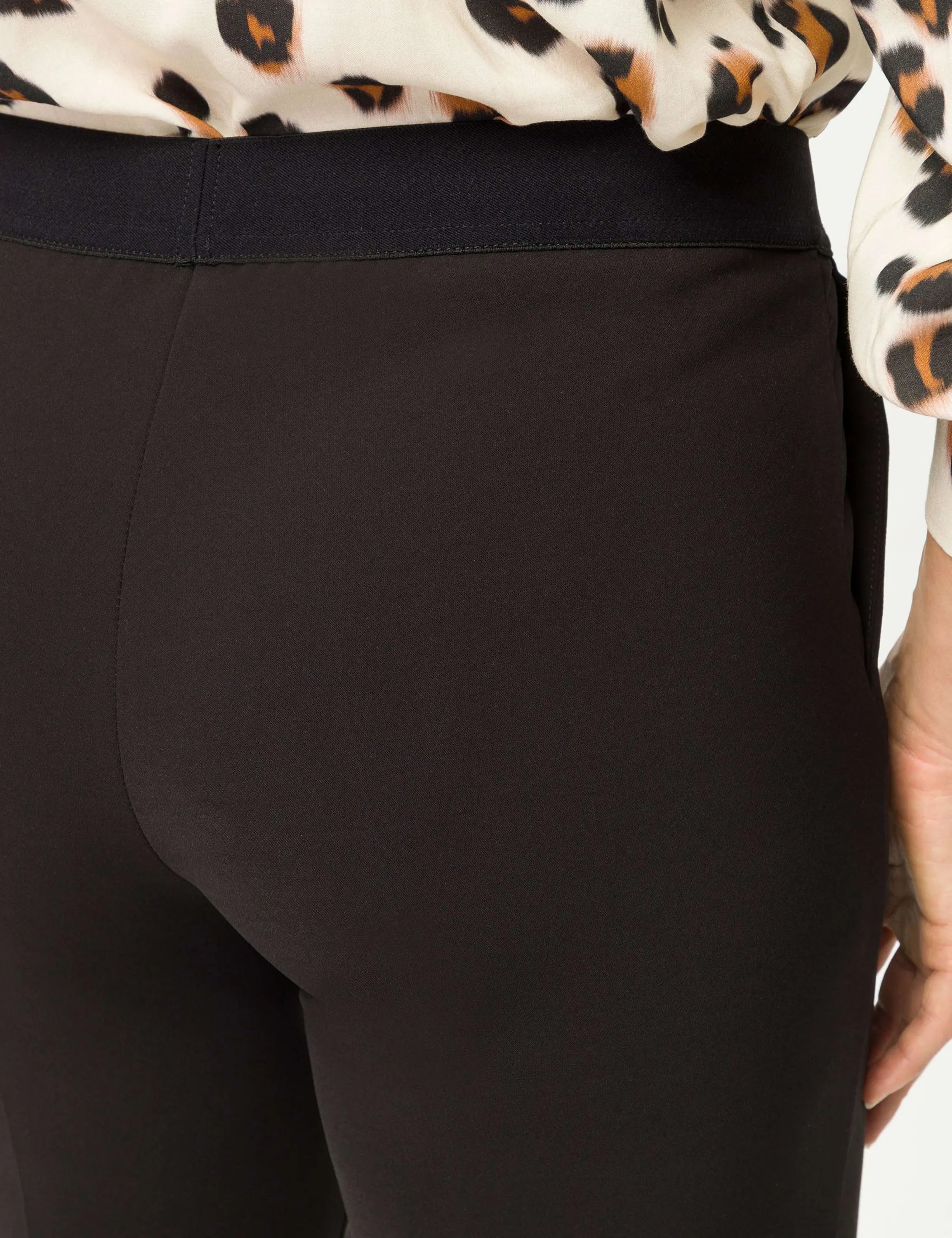Slim Fit Hose LIV