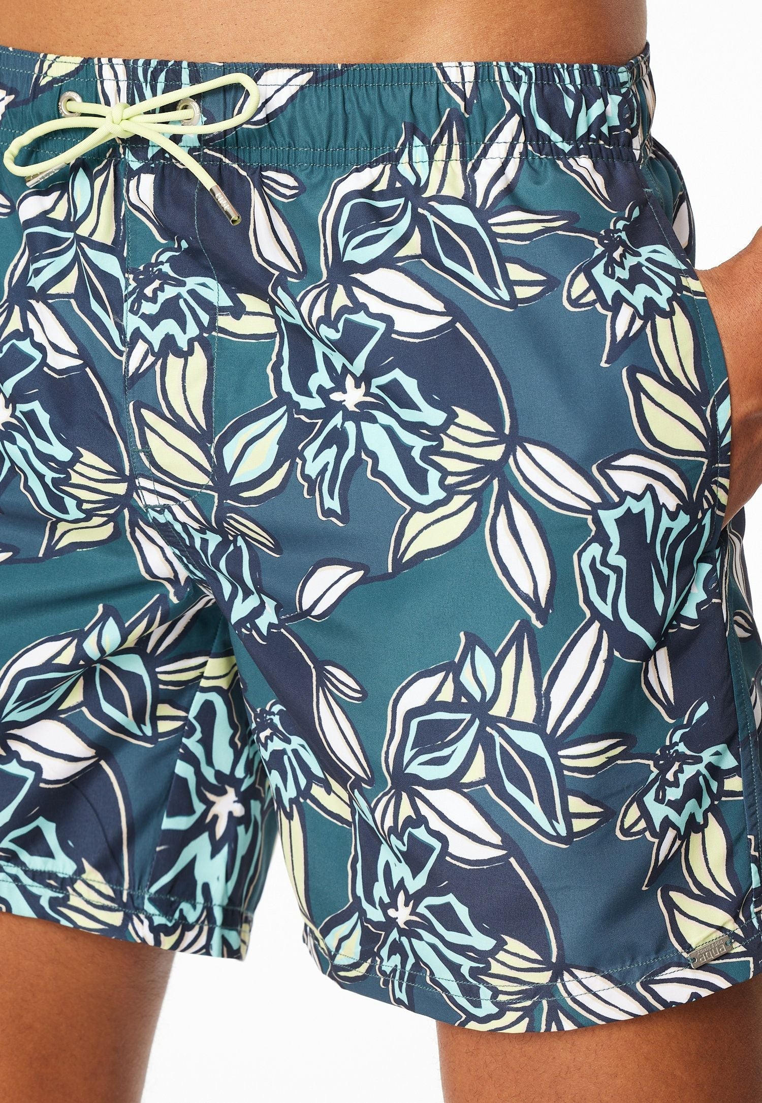 Badeshorts gestreift