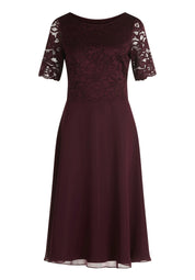 Cocktailkleid mit Spitzenstickerei