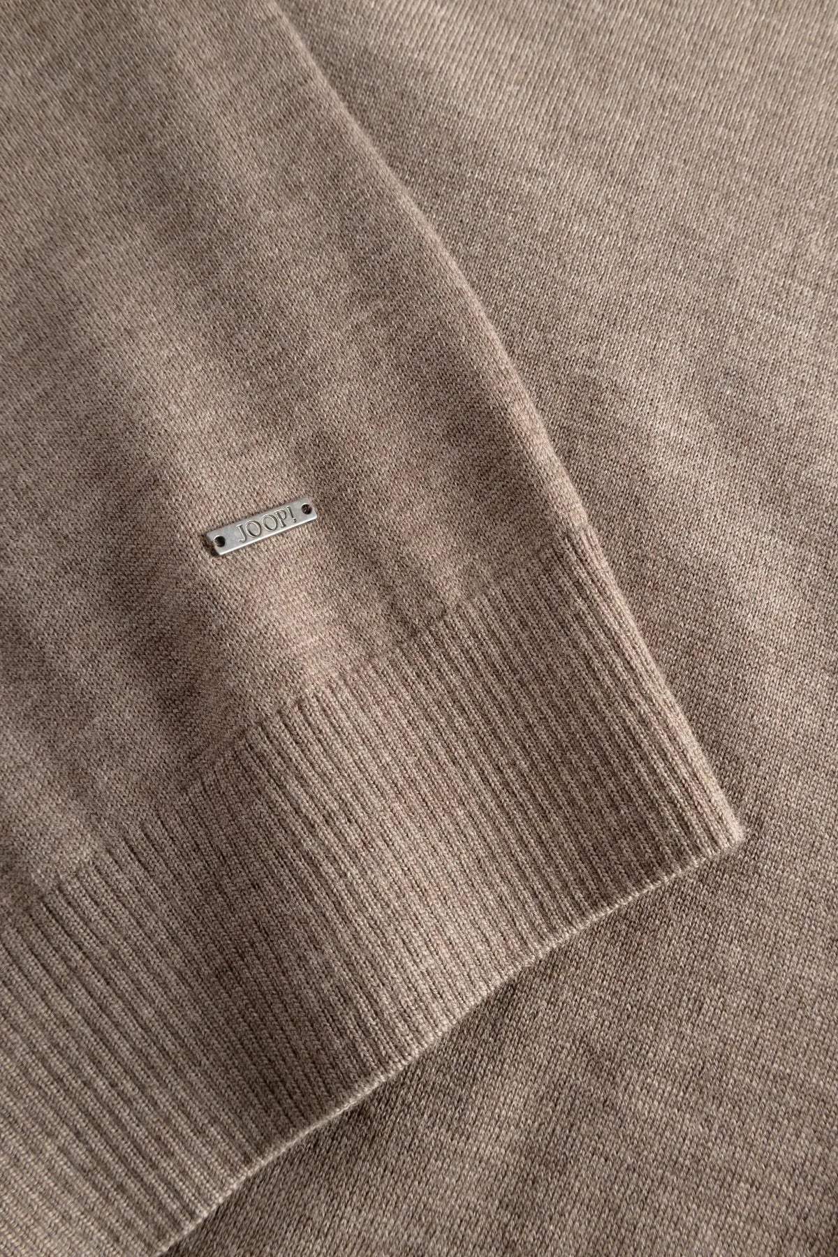 Strickjacke aus Schurwolle