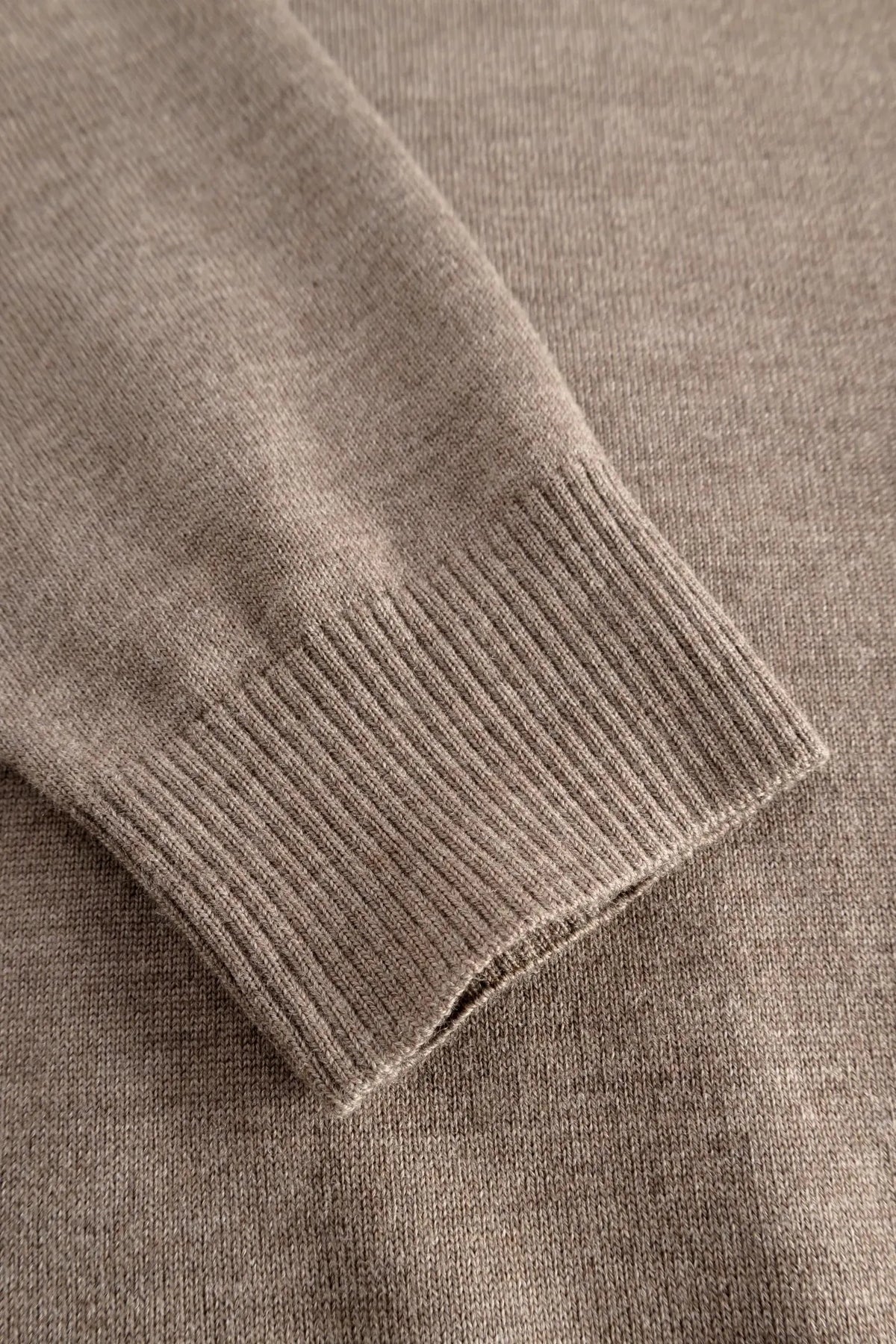 Strickjacke aus Schurwolle