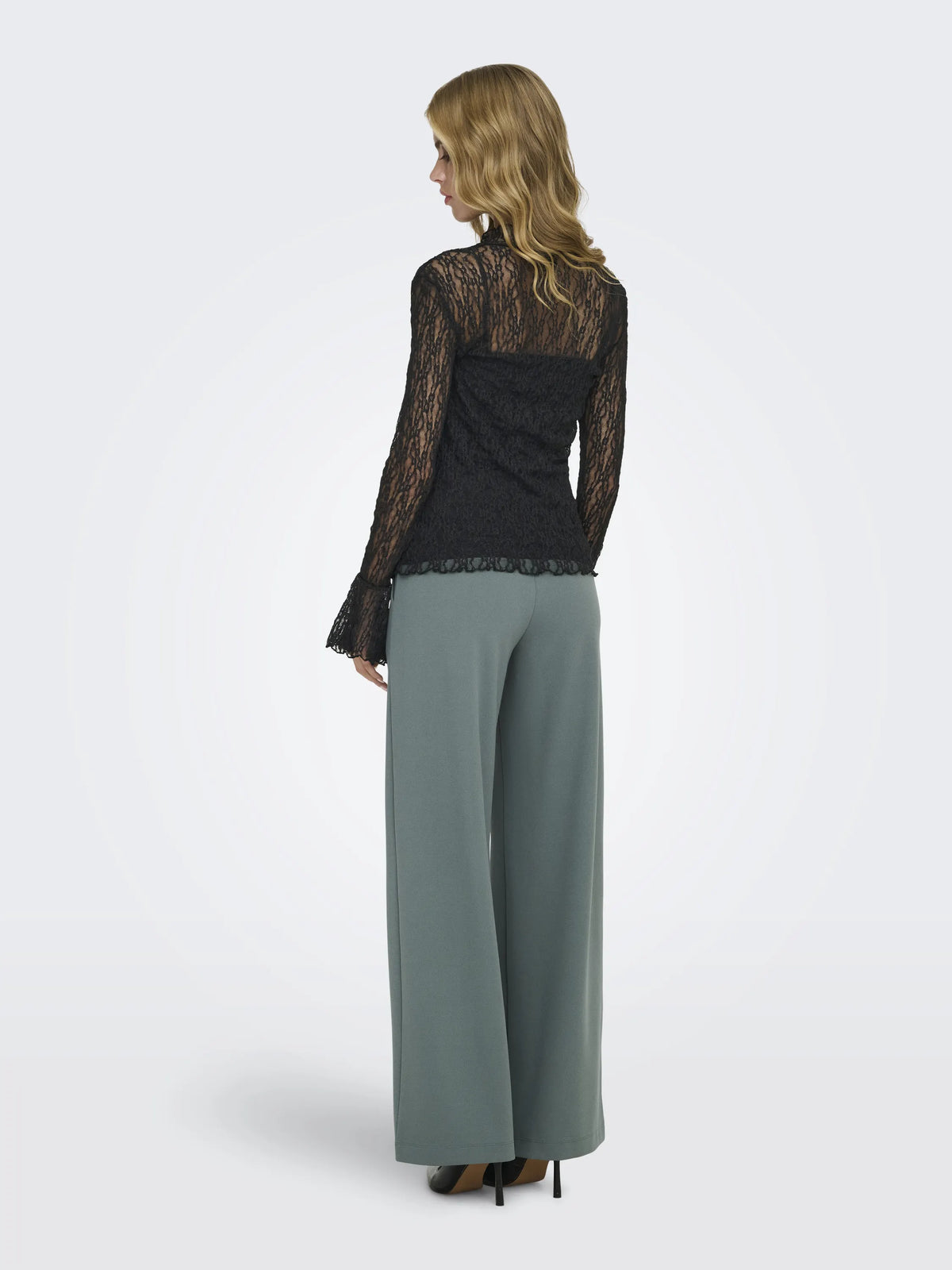 Bluse aus Spitze
