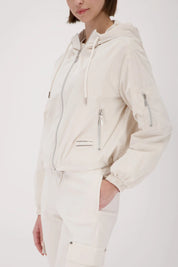 Sommerjacke mit Kapuze