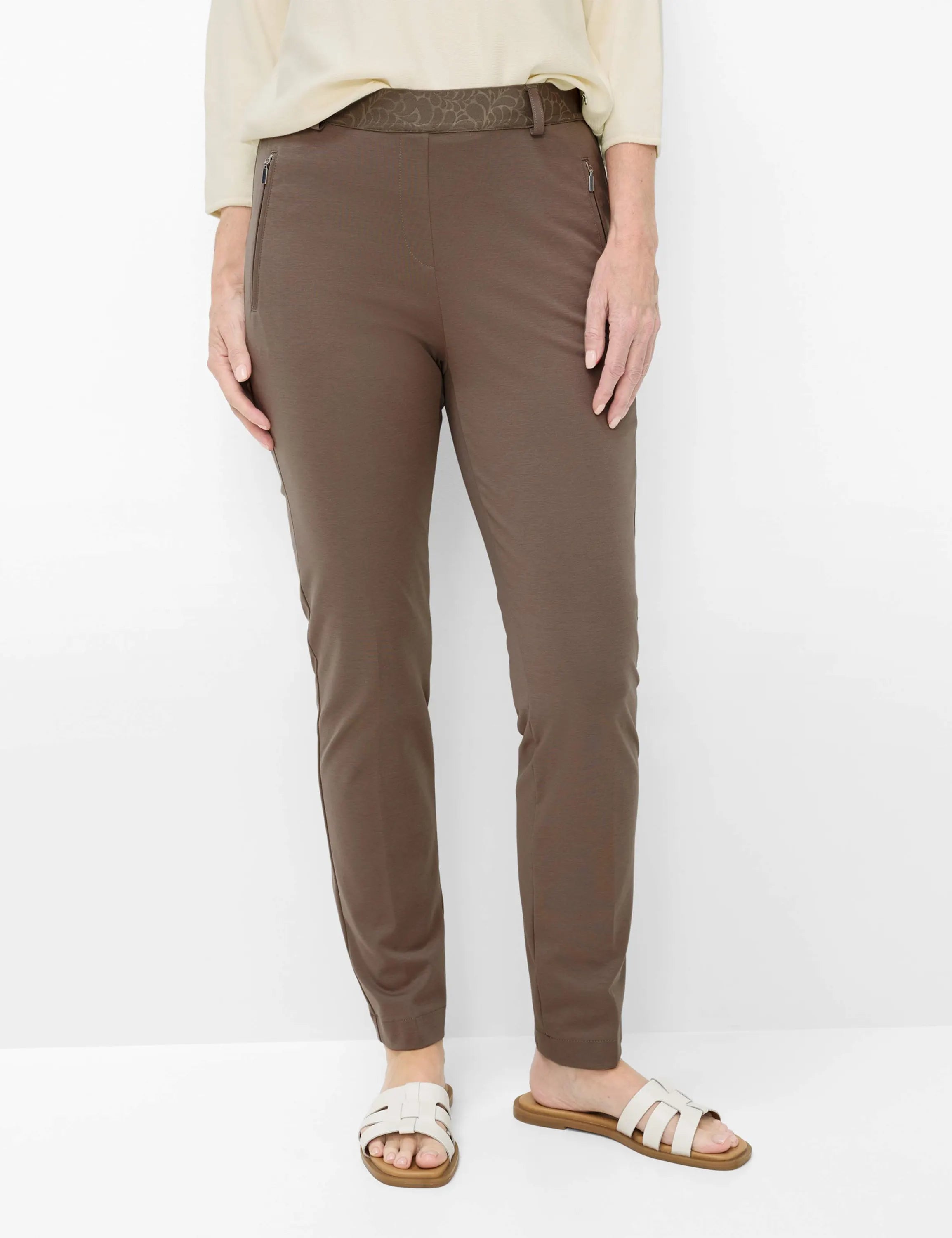 Slim Fit Hose LILLYTH