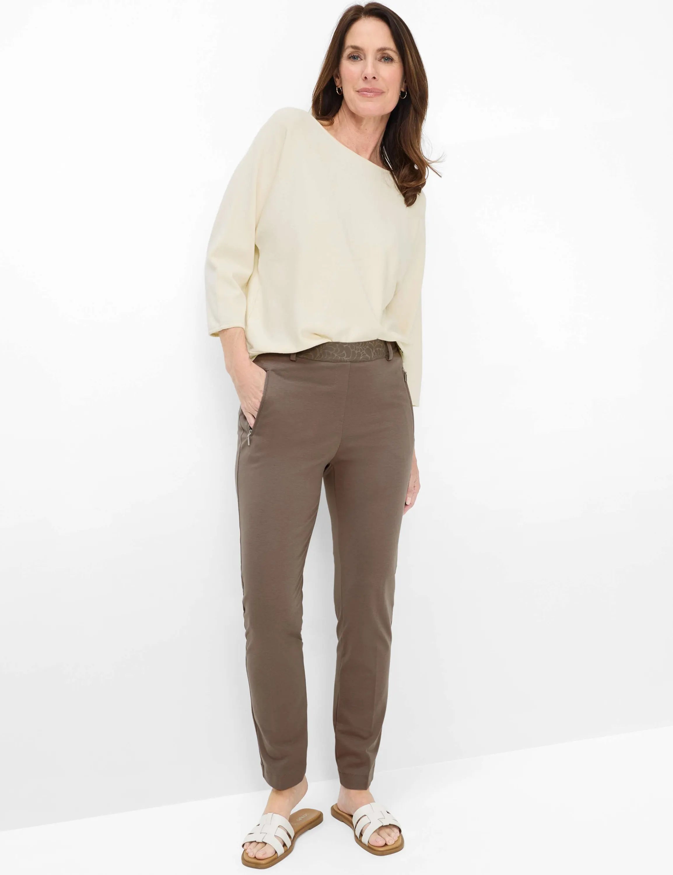 Slim Fit Hose LILLYTH