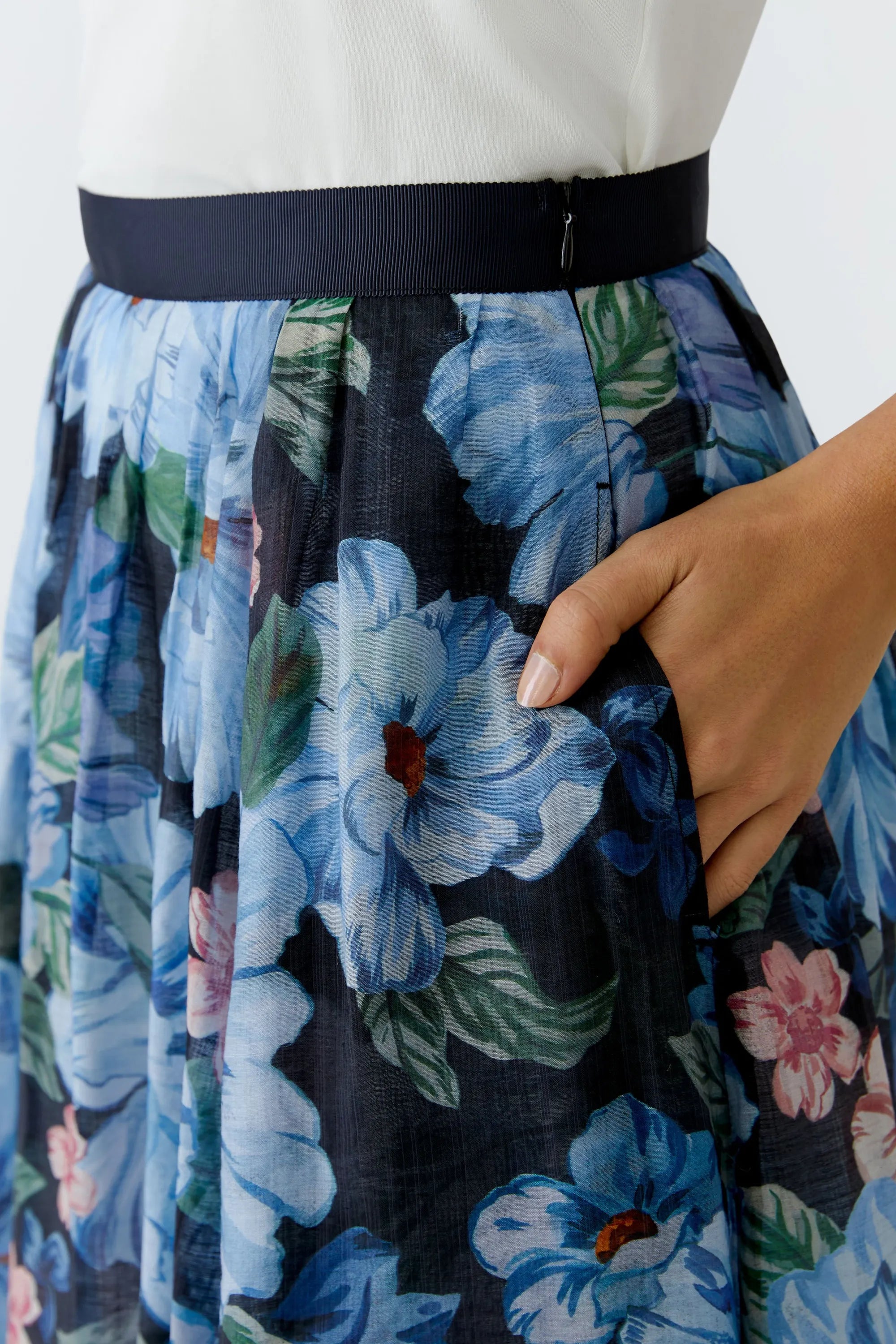 Ausgesteller Rock Midi floral