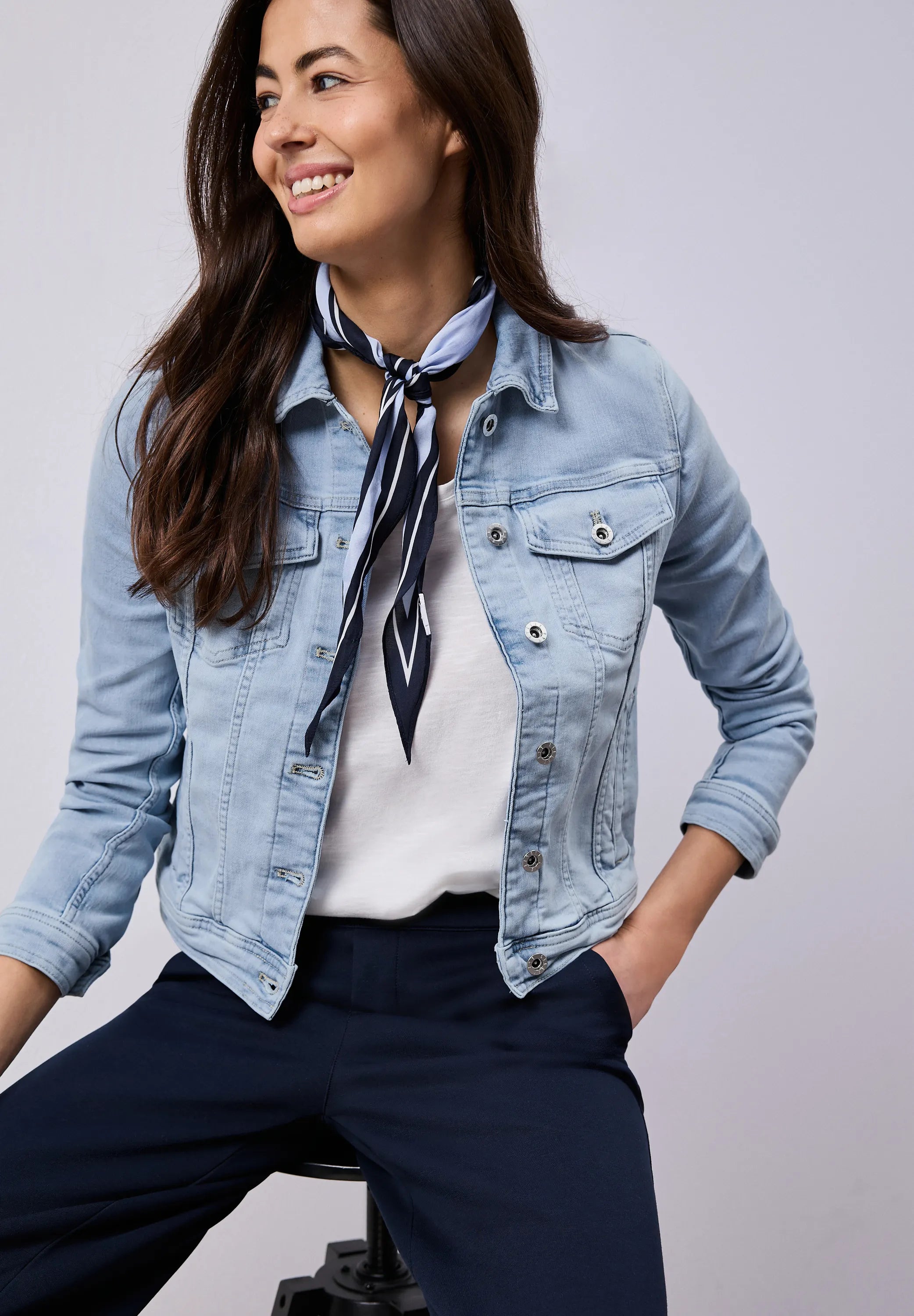 Jeansjacke Regular Fit aus aus Baumwollmix