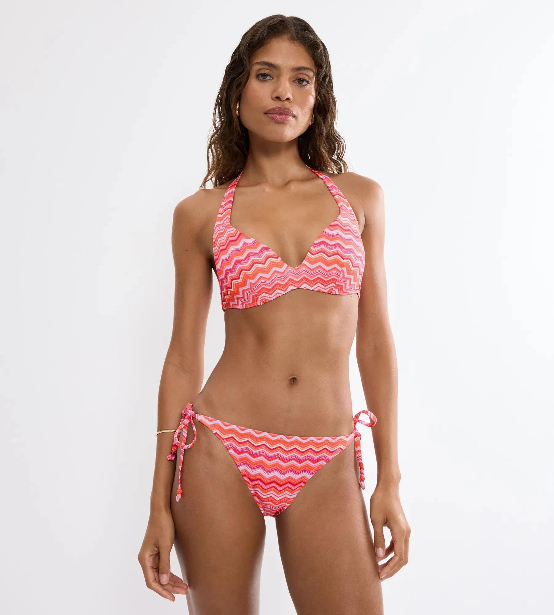 Bikini-Top gemustert