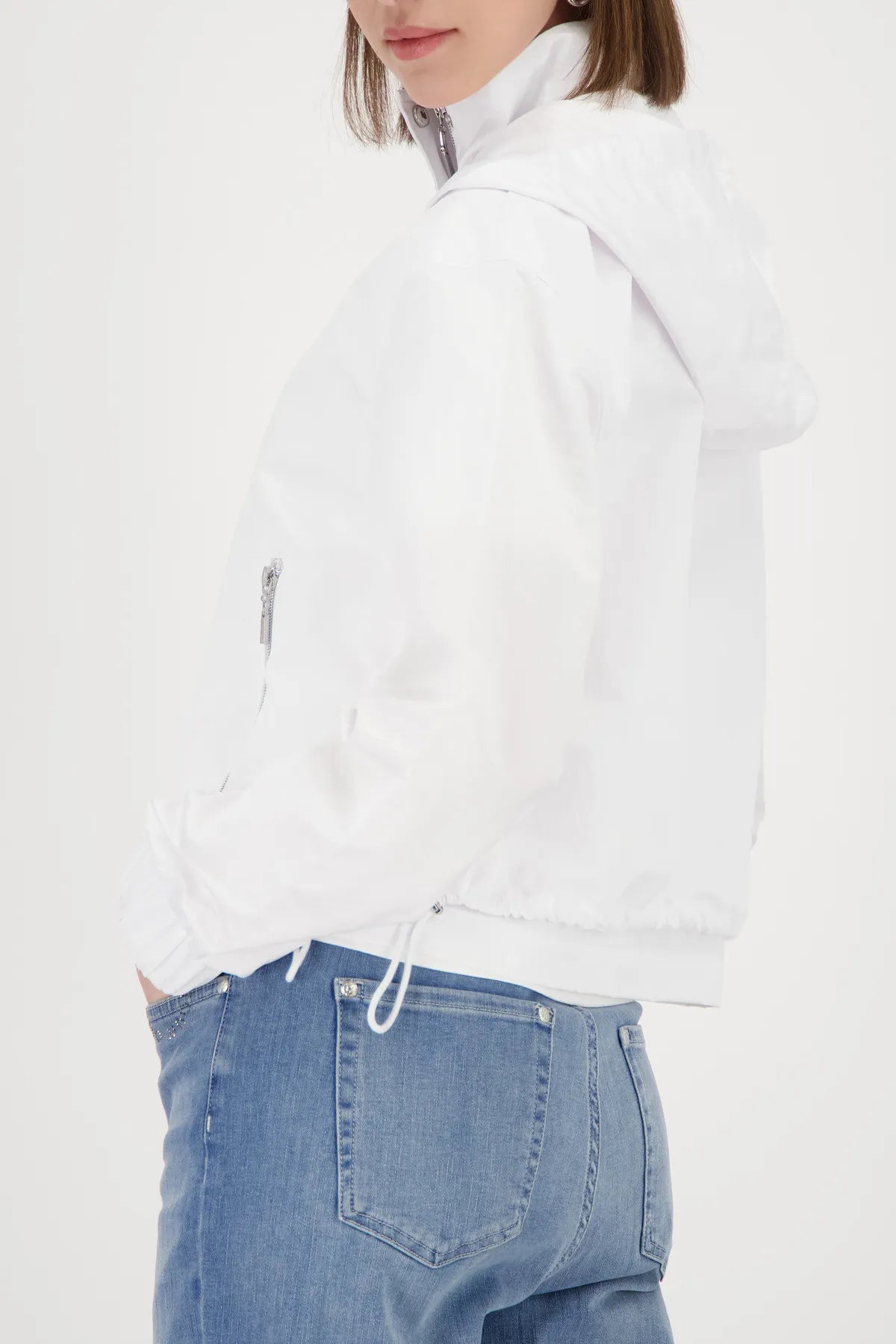 Nylon-Jacke mit Kapuze