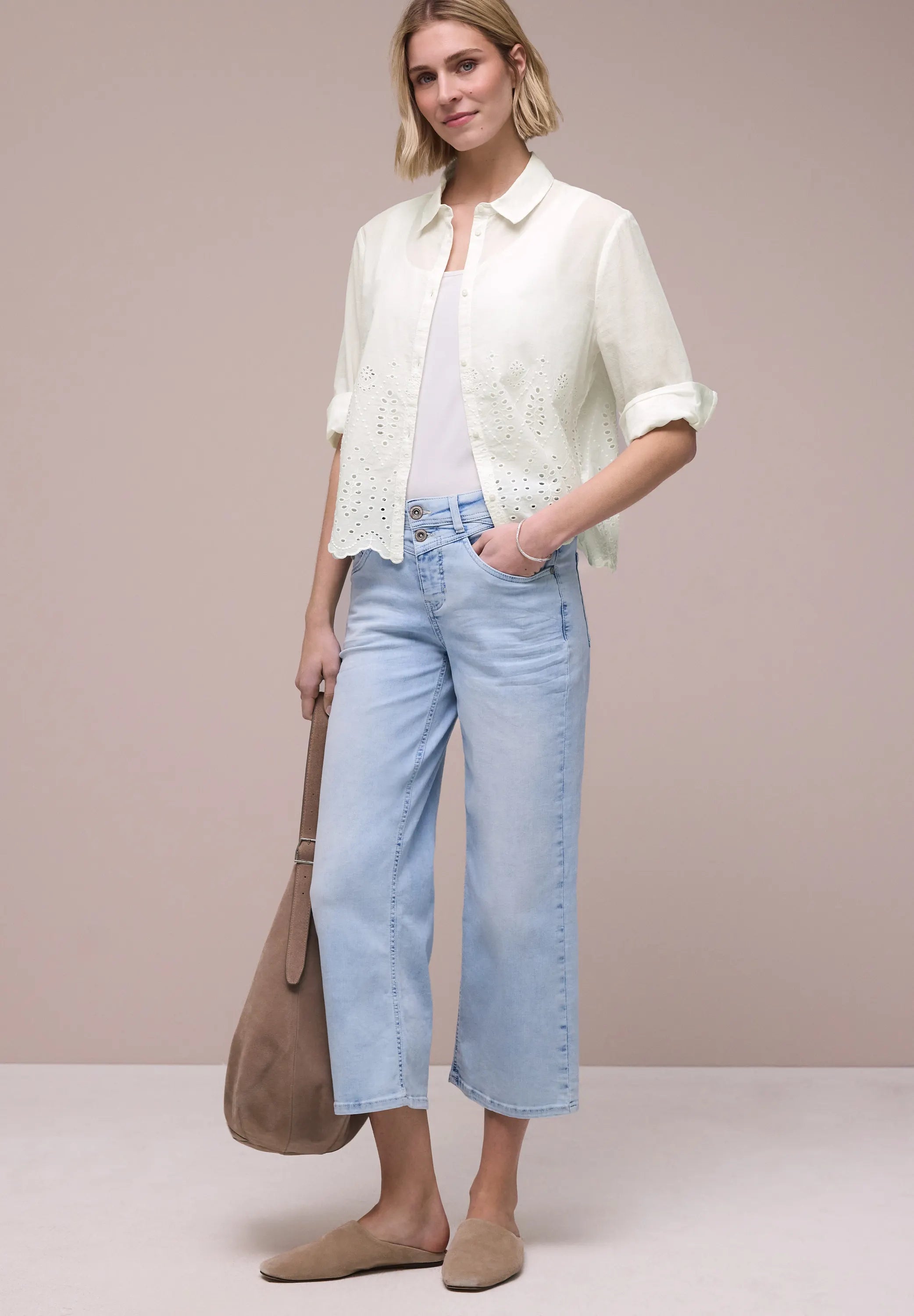 Bluse mit Shiffleydetails