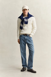 Strickpullover mit Zopfmuster