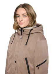 Winterjacke mit Kapuze