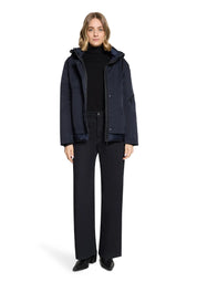 Winterjacke mit Kapuze