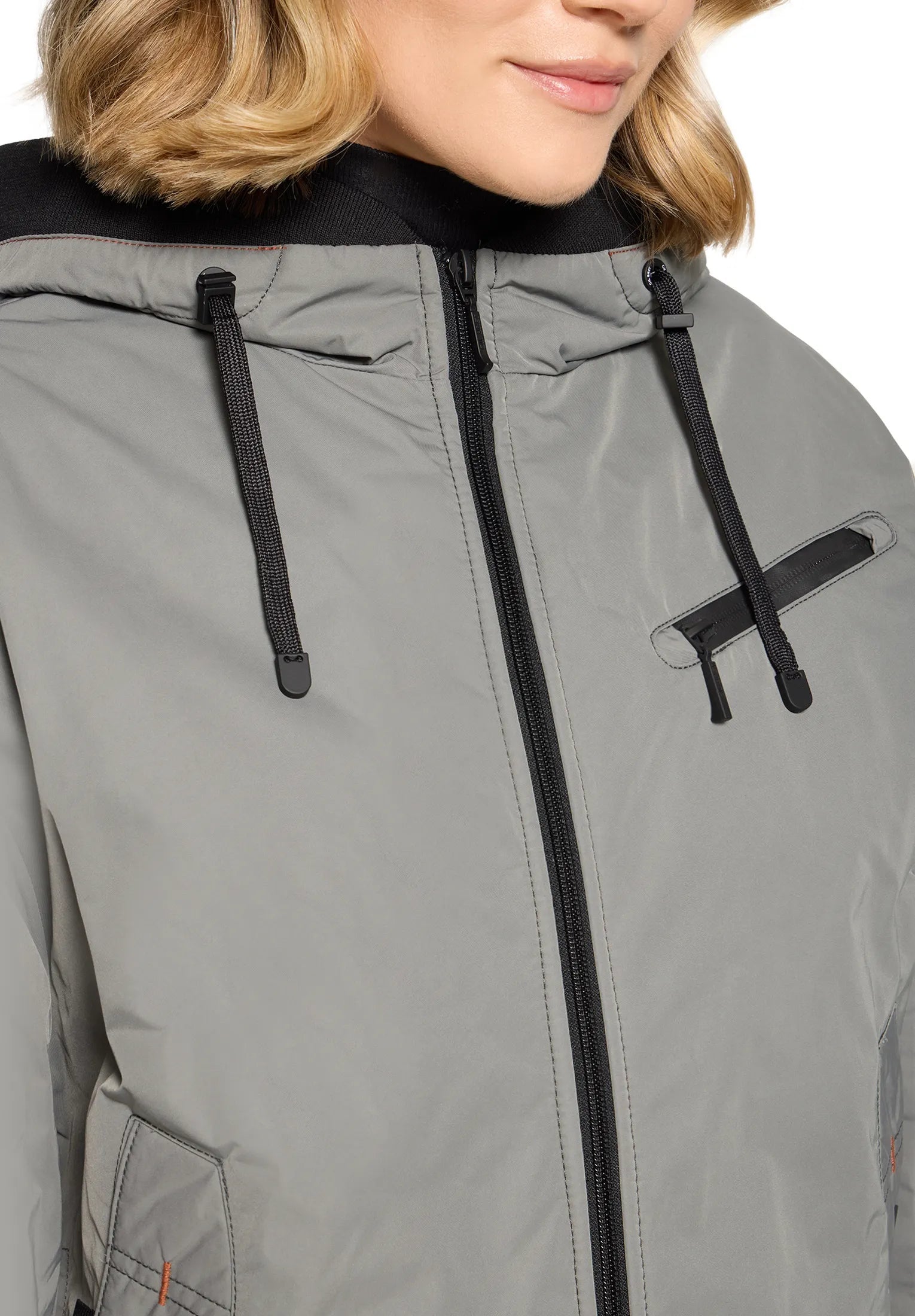 Winterjacke mit Kapuze