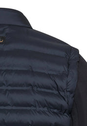 Hybridjacke mit abnehmbaren Ärmeln