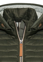 Steppjacke mit Kapuze