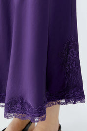 Satinrock Maxi mit Spitze