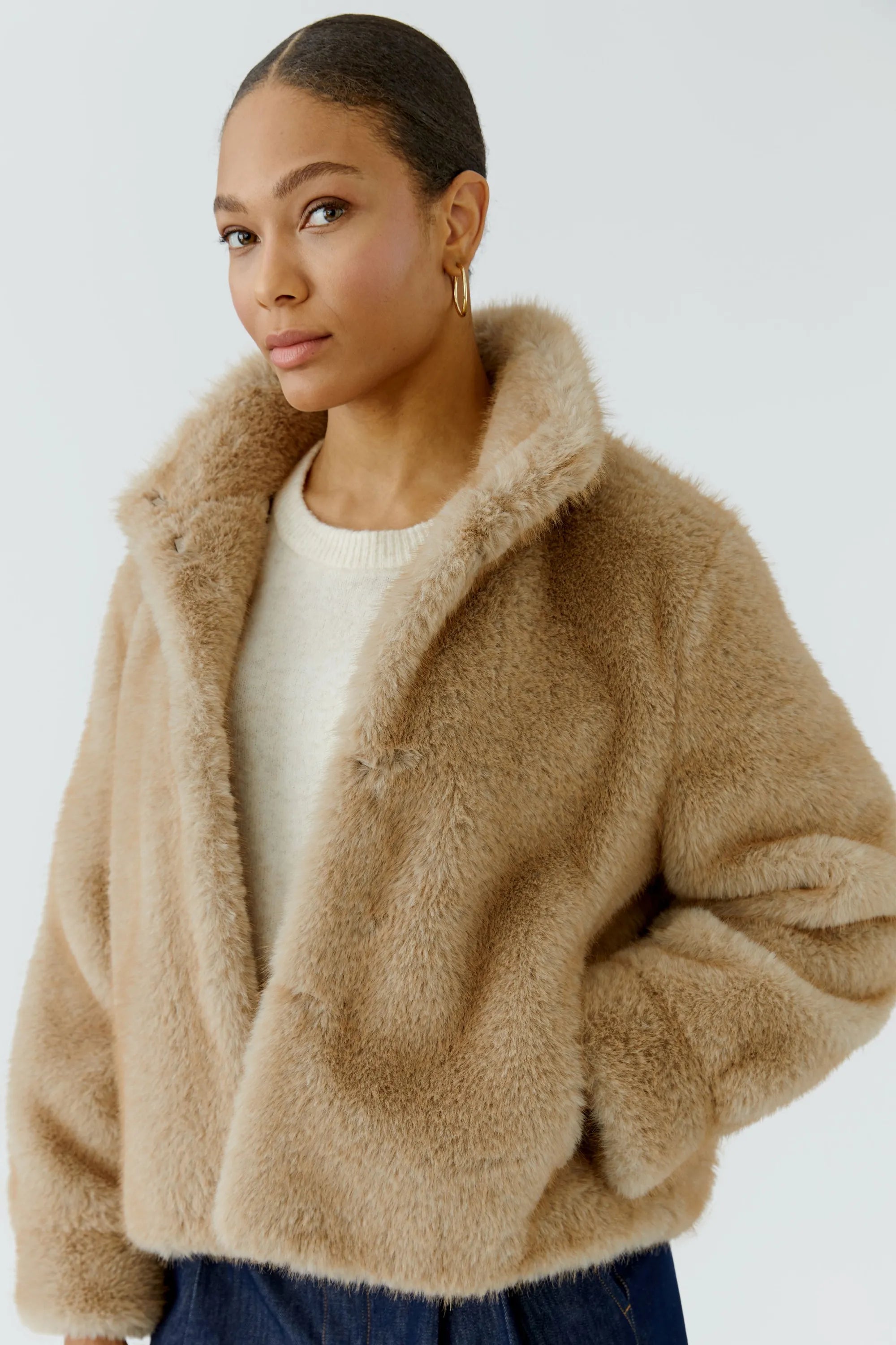 Kuscheljacke aus Kunstfell