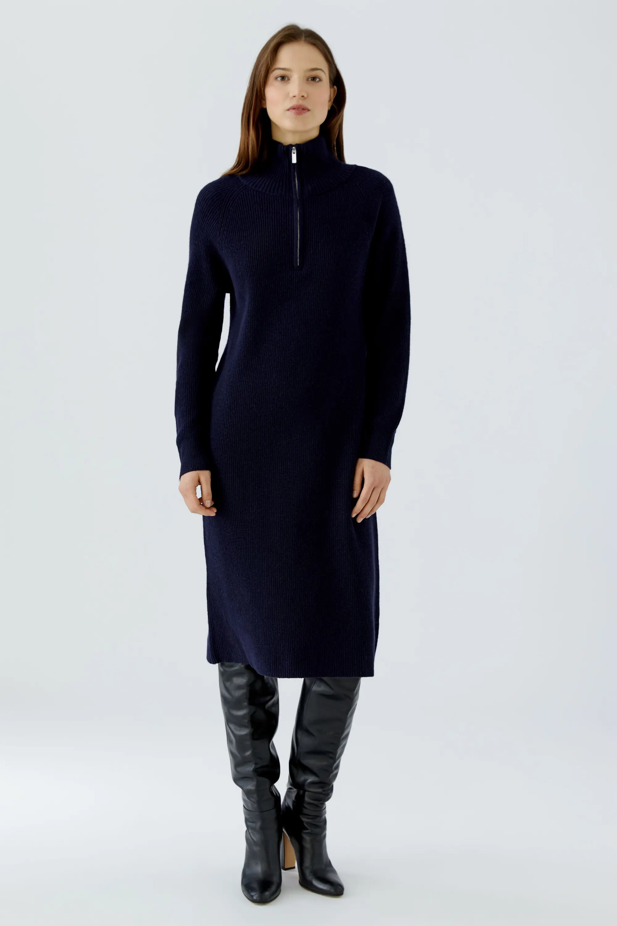 Strickkleid Midi mit Stehkragen