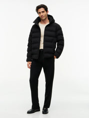 Steppjacke mit abnehmbarer Kapuze