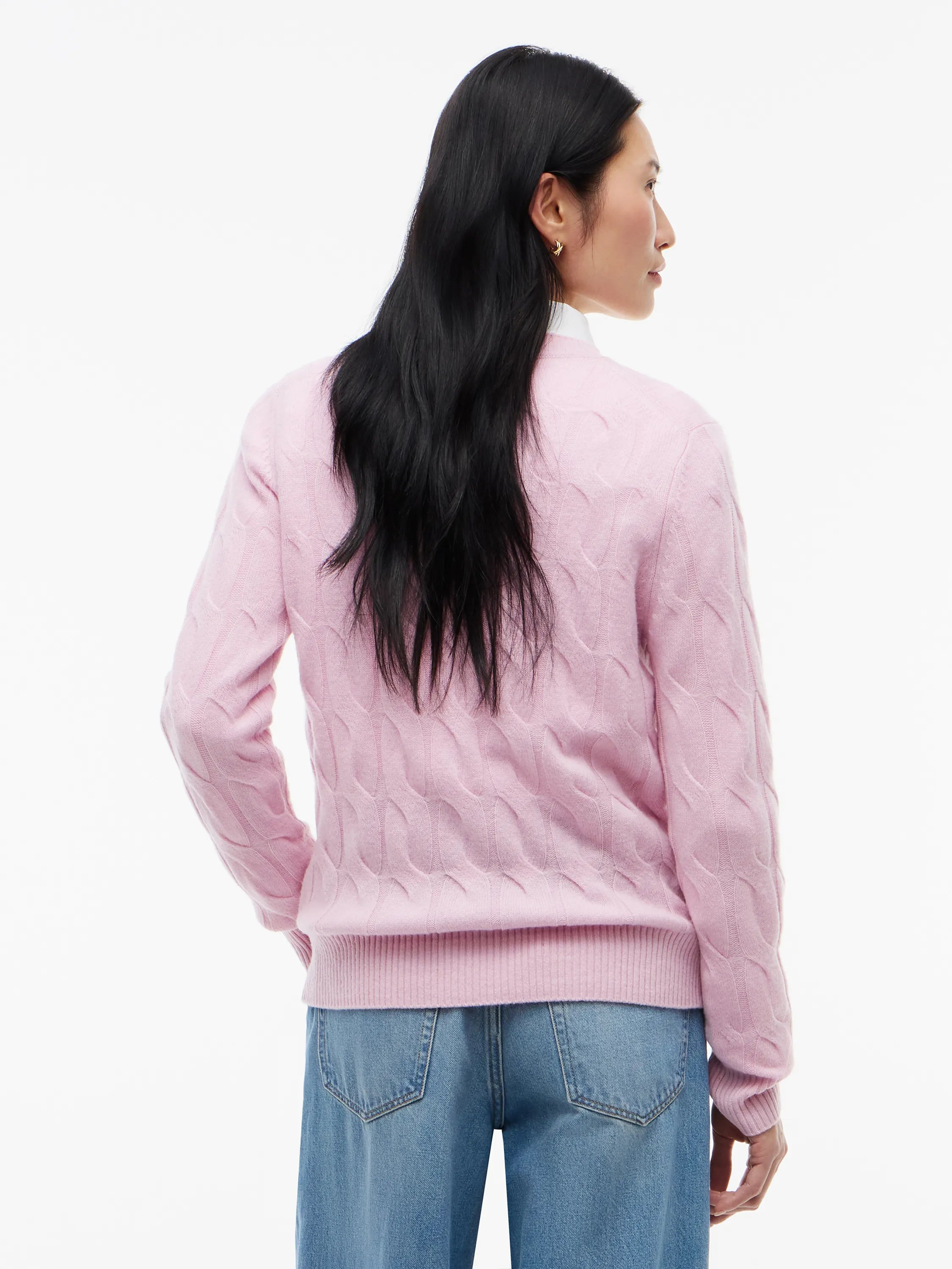 Strickpullover mit Zopfstrickmuster