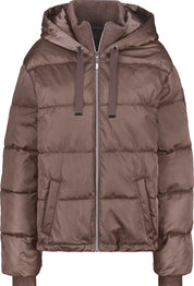Steppjacke mit Kapuze